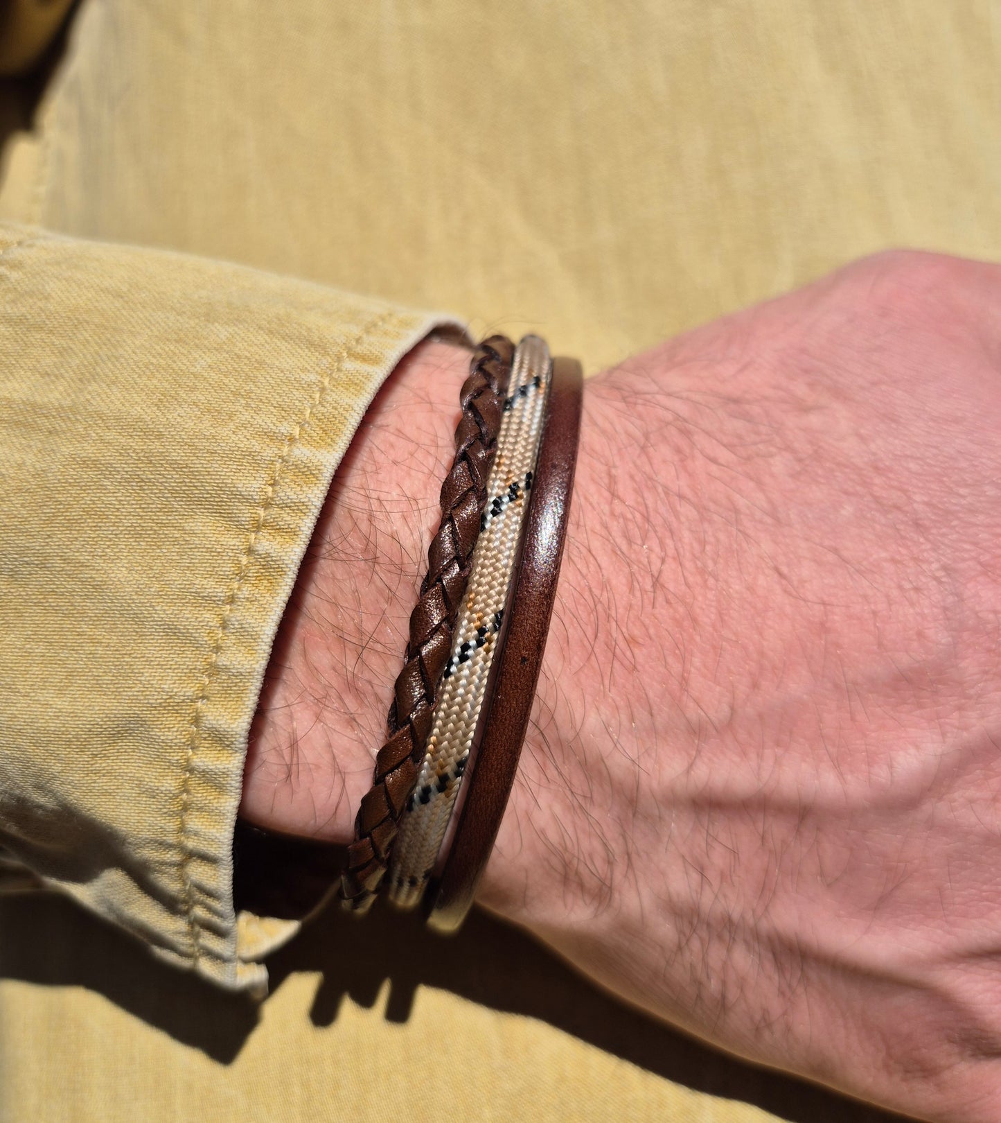 Lederarmband Dunkelbraun Stoffkordel