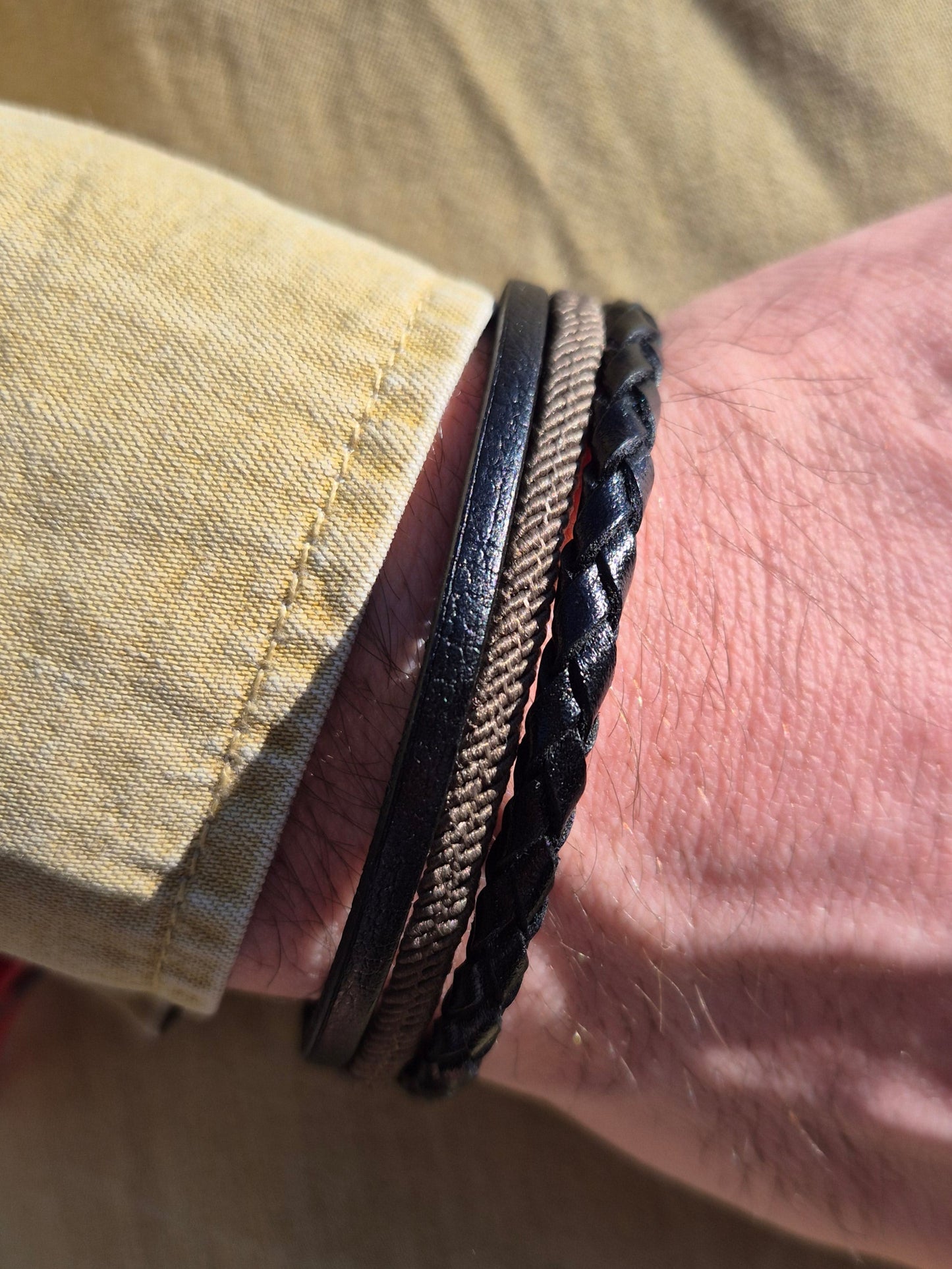 Lederarmband Schwarz Stoffkordel