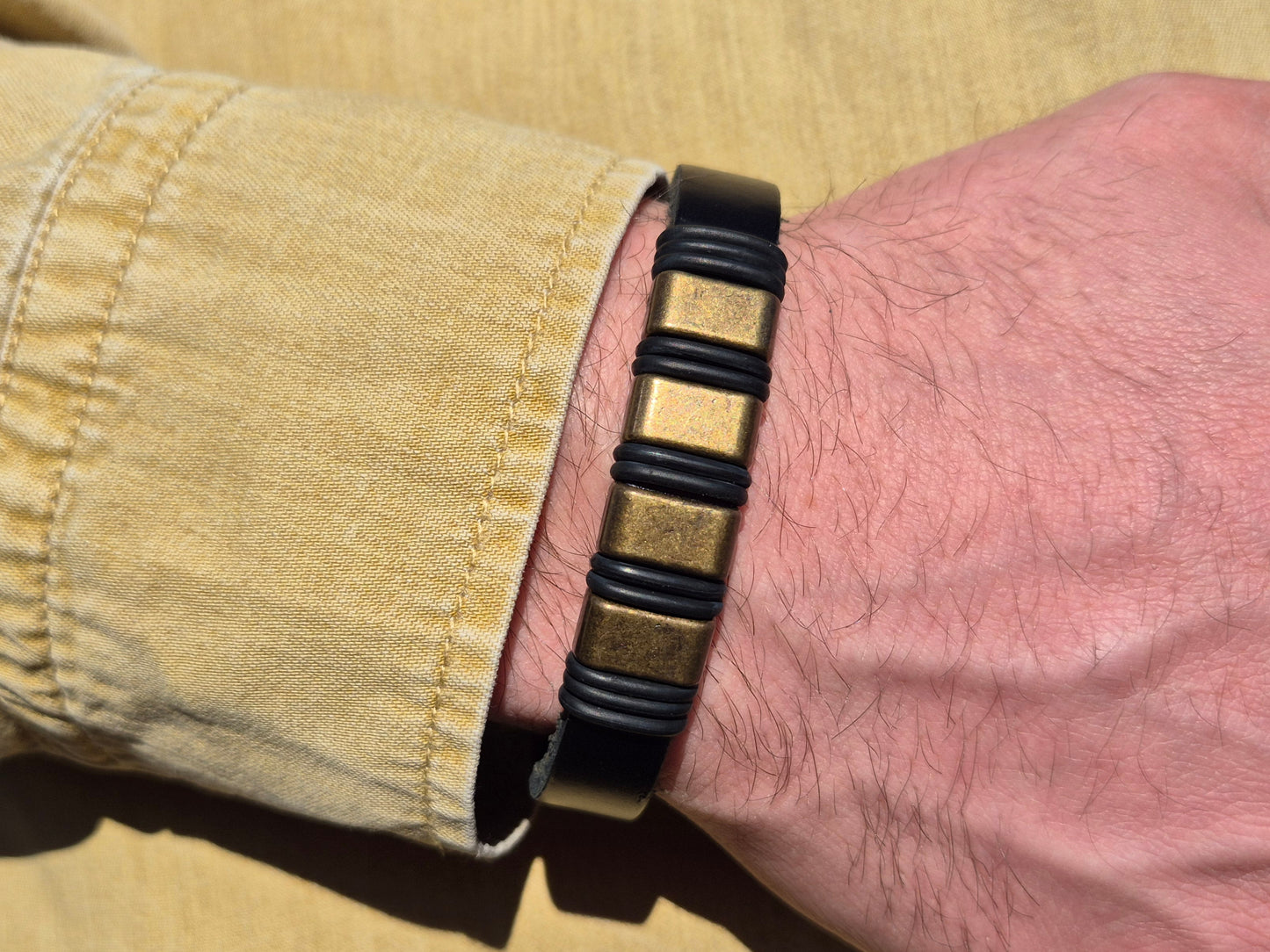 Lederarmband Schwarz Metallelemente