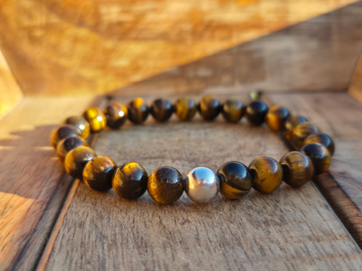Nahle® 8mm Naturstein-Armband Tigerauge mit 925 Silberperle