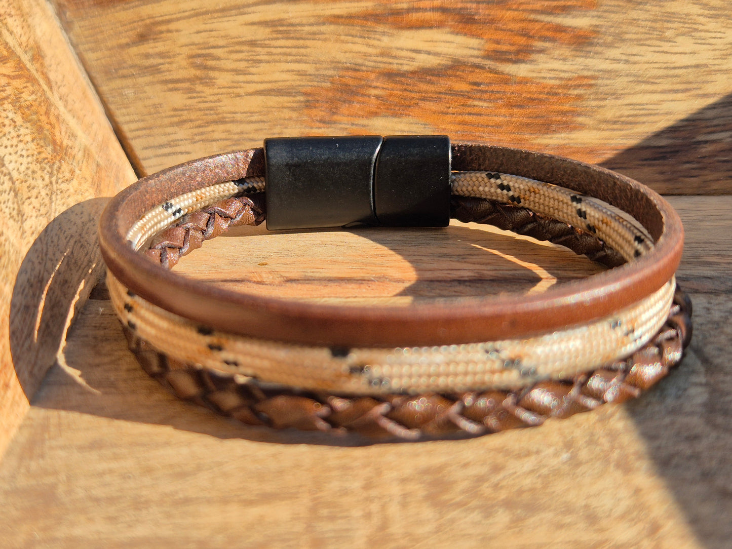 Lederarmband Dunkelbraun Stoffkordel