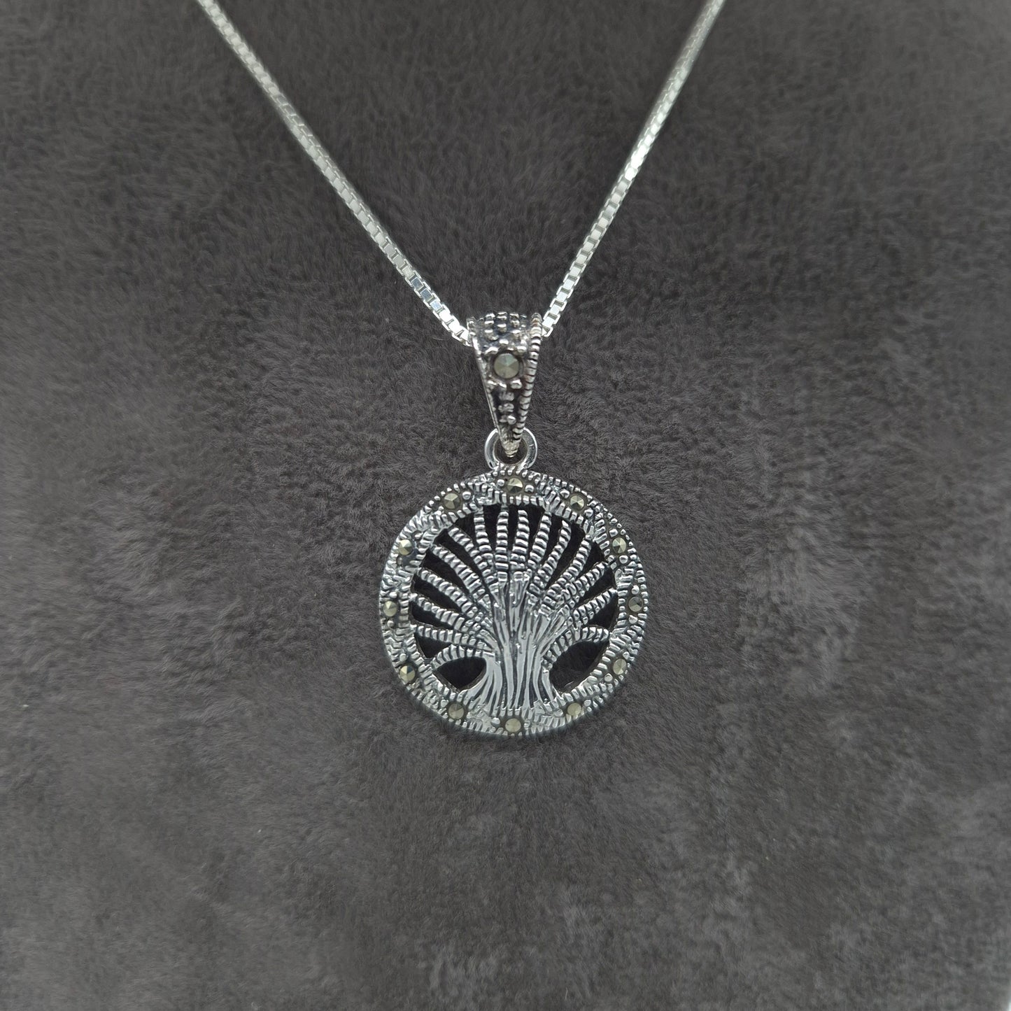 Silber Halskette mit 925 Silber Lebensbaumnahänger