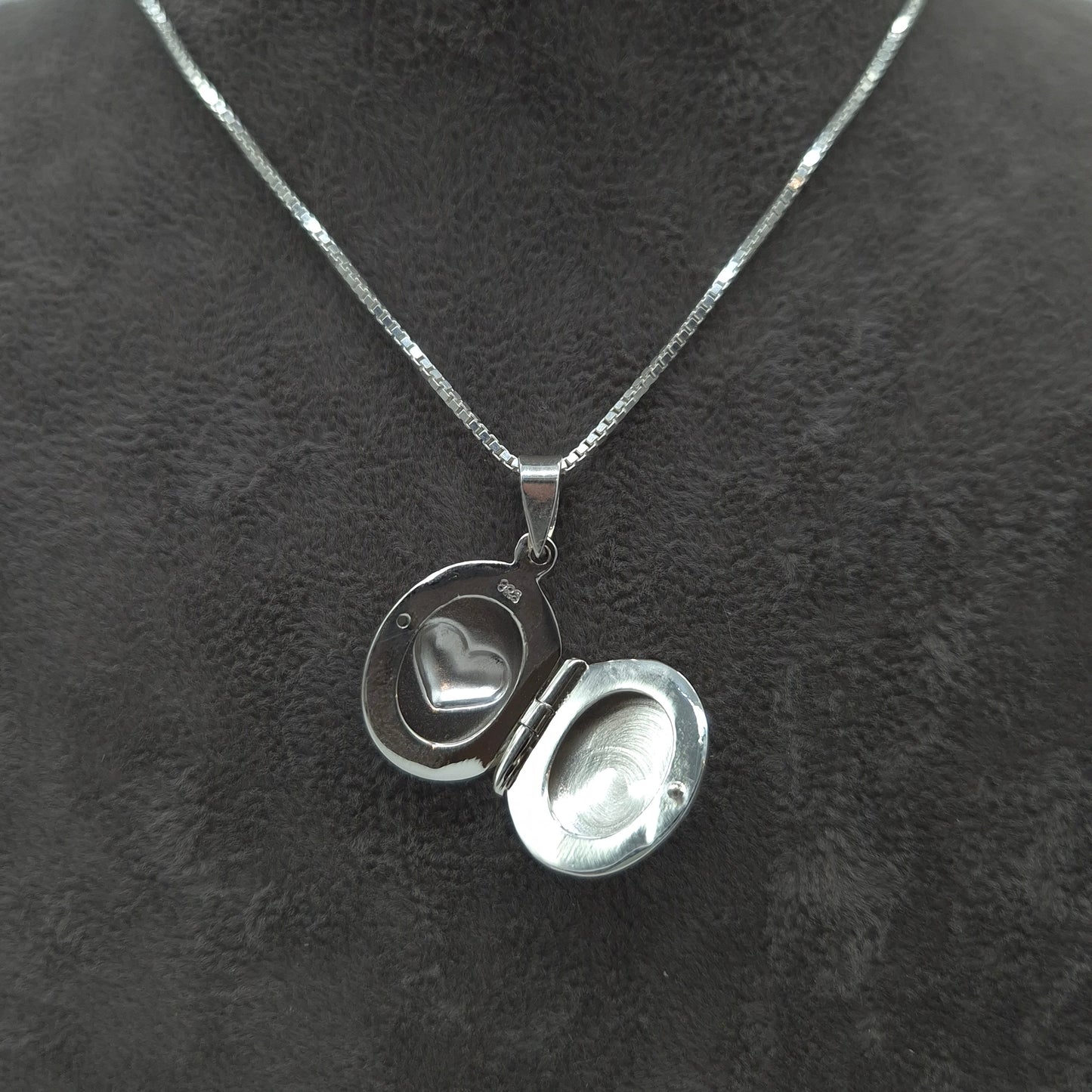 Silber Halskette mit 925 Silber Herzmedaillon