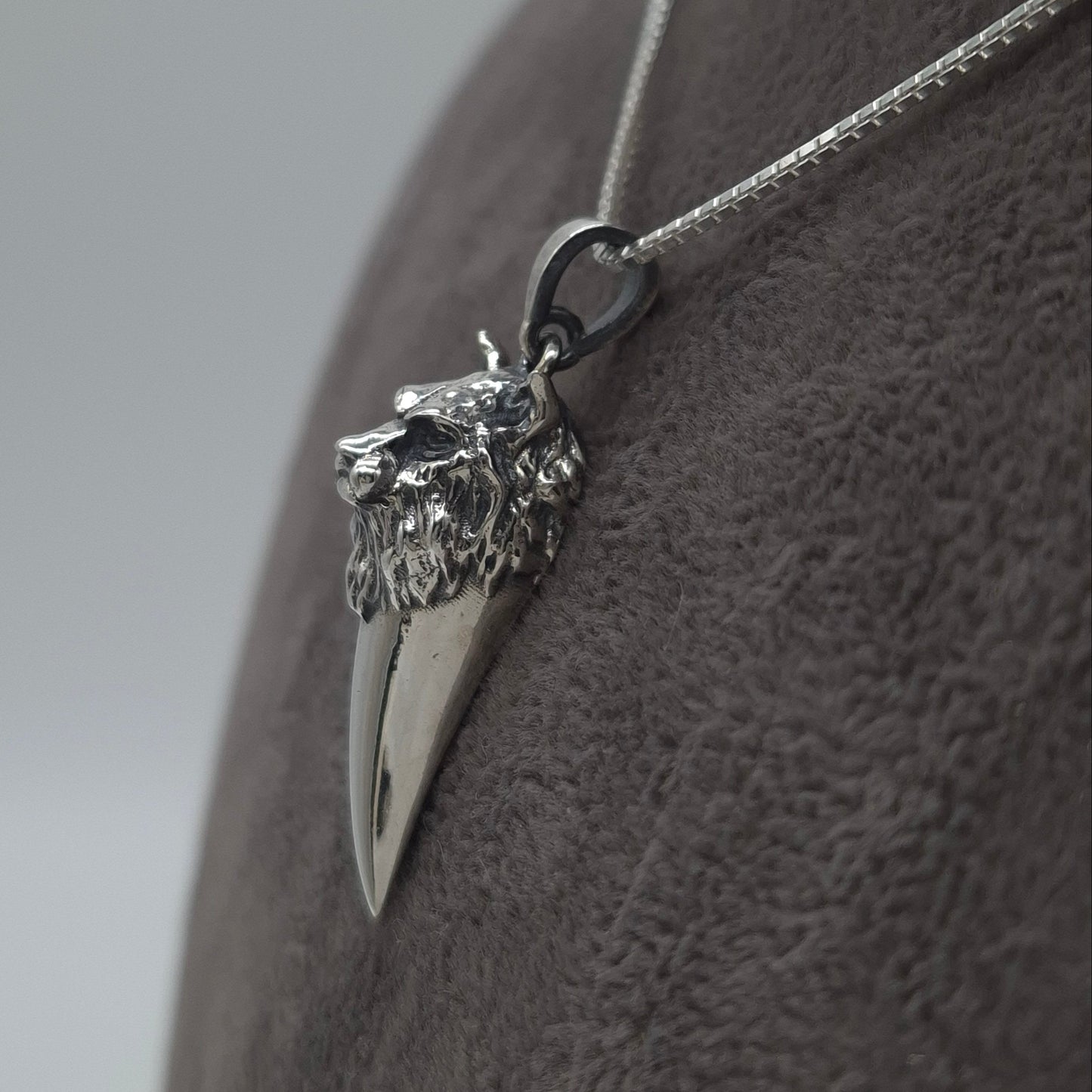 Silber Halskette mit 925 Silber Wolfszahnanhänger