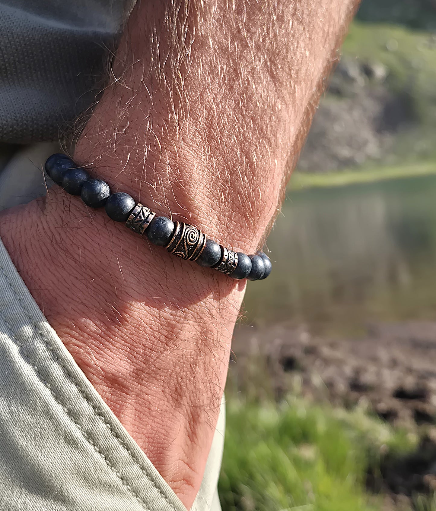 Nahle® 8mm Naturstein-Armband Wikinger