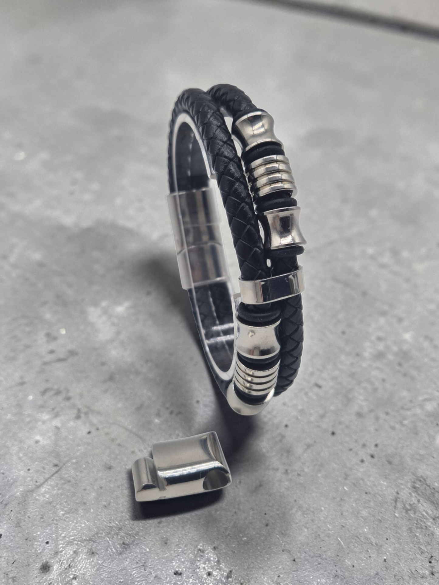 Lederarmband mit Verlängerungsglied Xyro in Schwarz und Silber