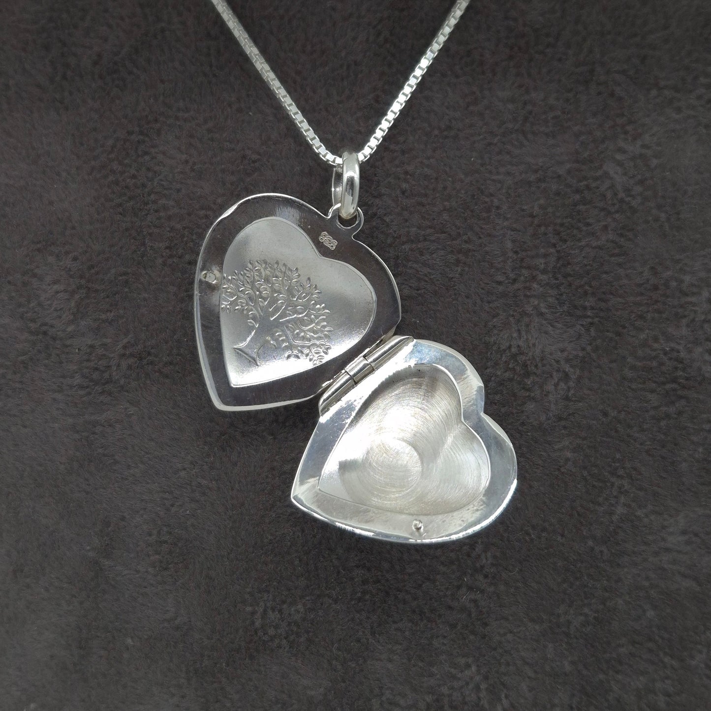 Silber Halskette mit 925 Silber Herzmedaillon Lebensbaum