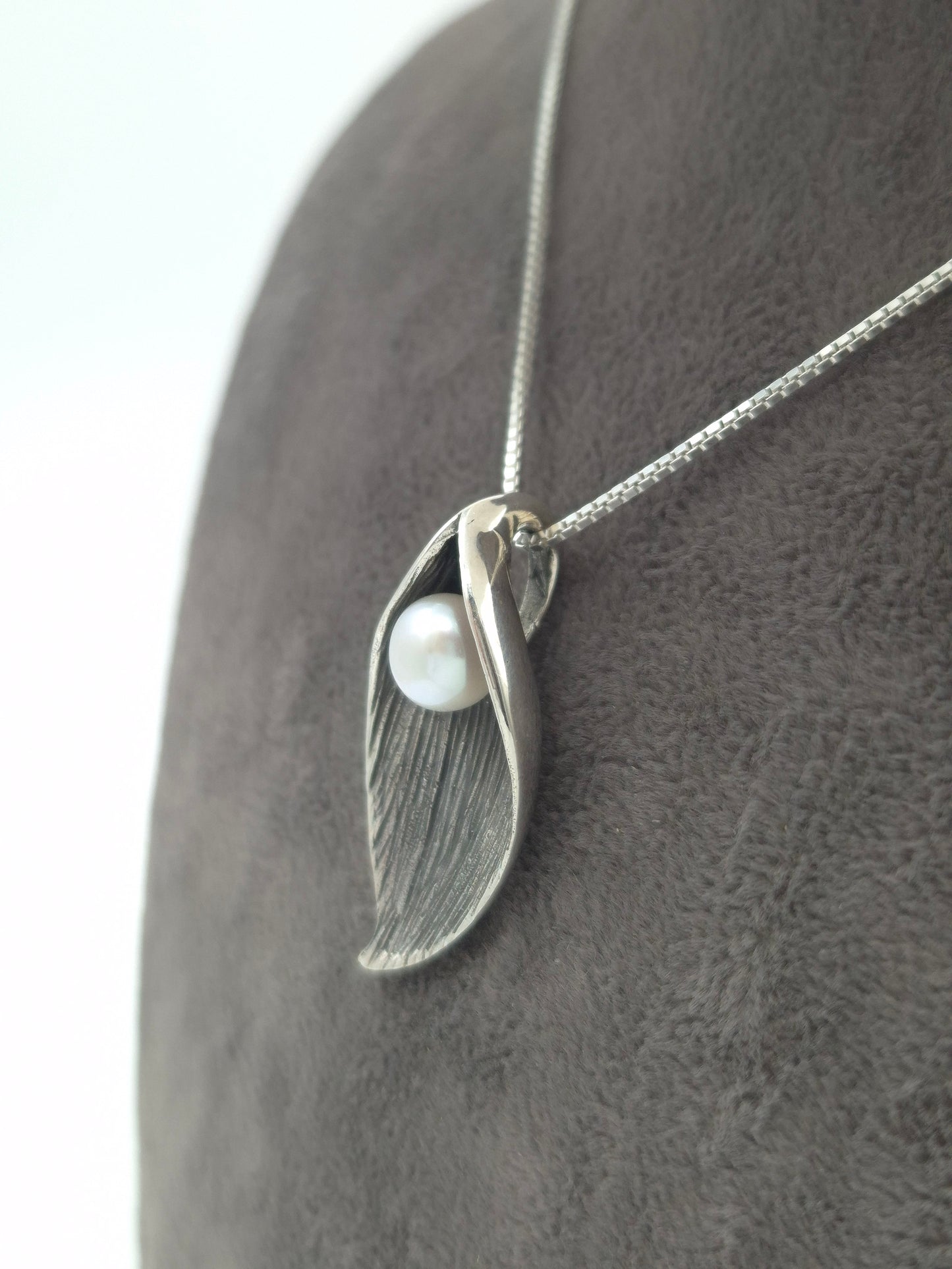 Silber Halskette mit 925 Silber Perlenblattanhänger