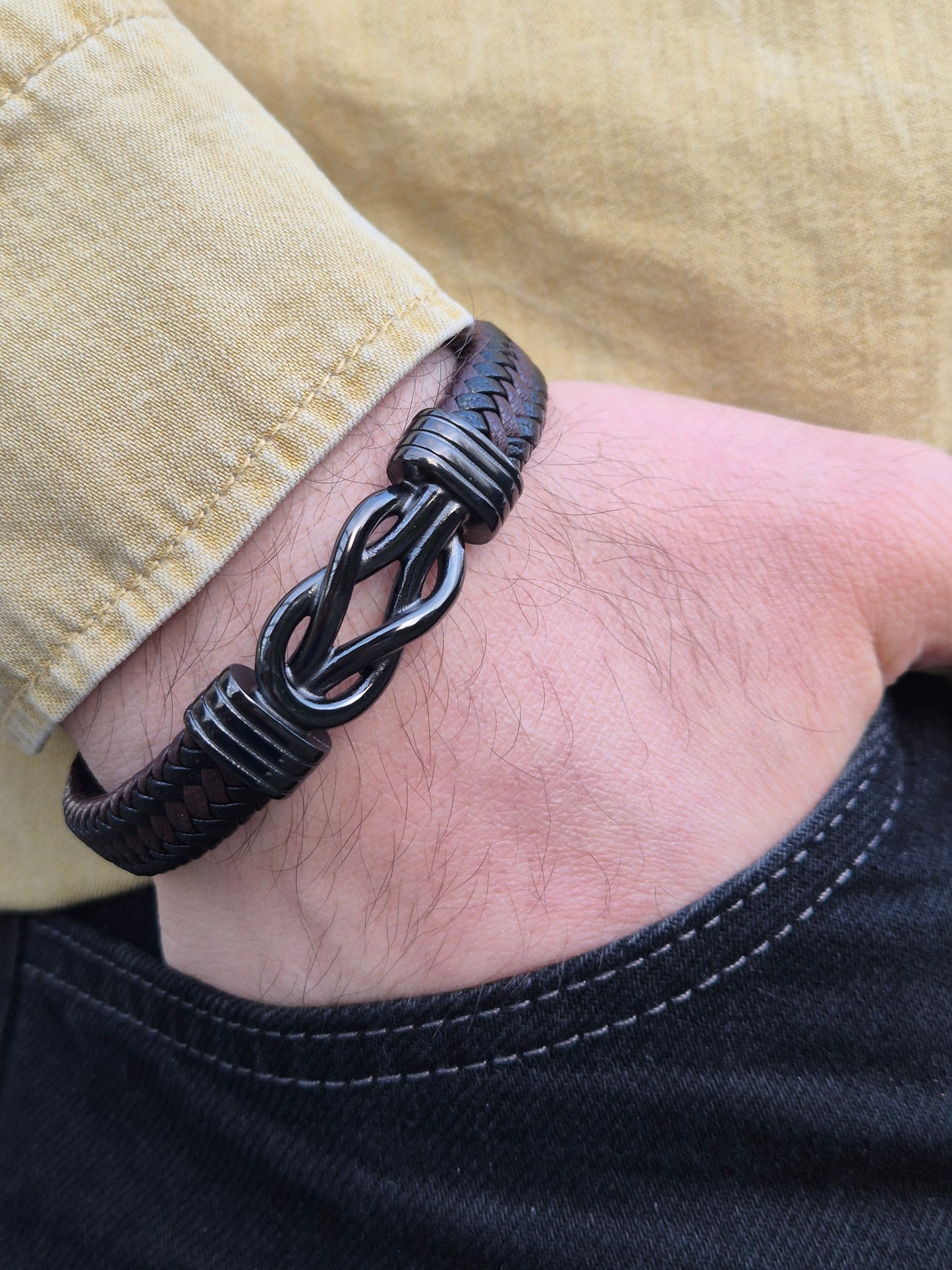 Lederarmband mit Verlängerungsglied Infinity