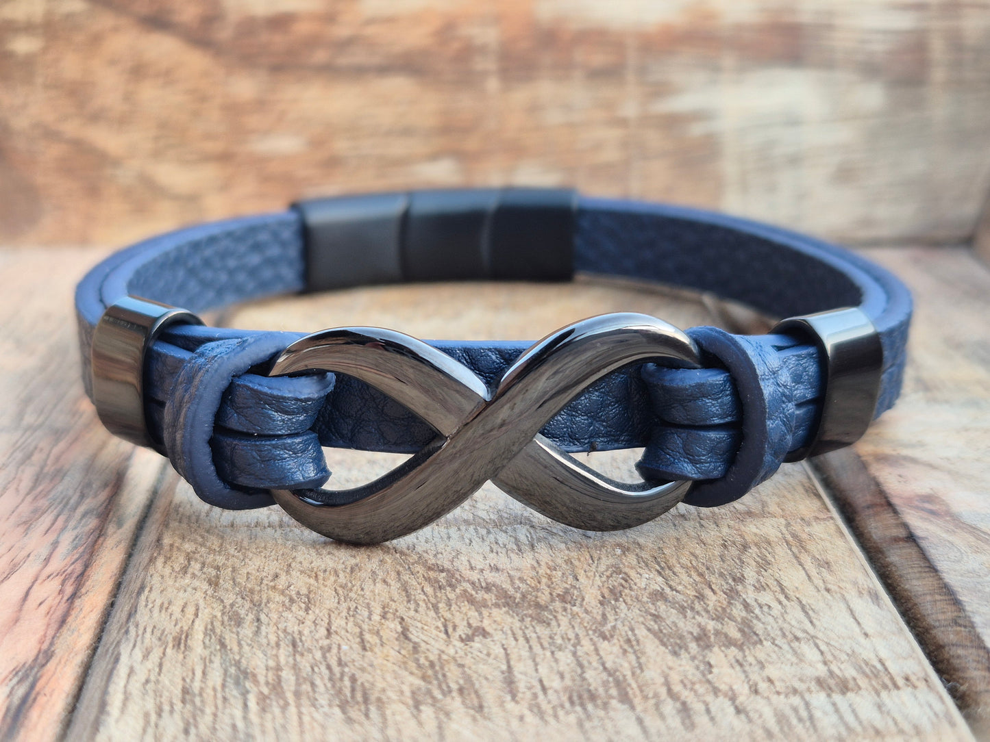 Lederarmband mit Verlängerungsglied Infinity