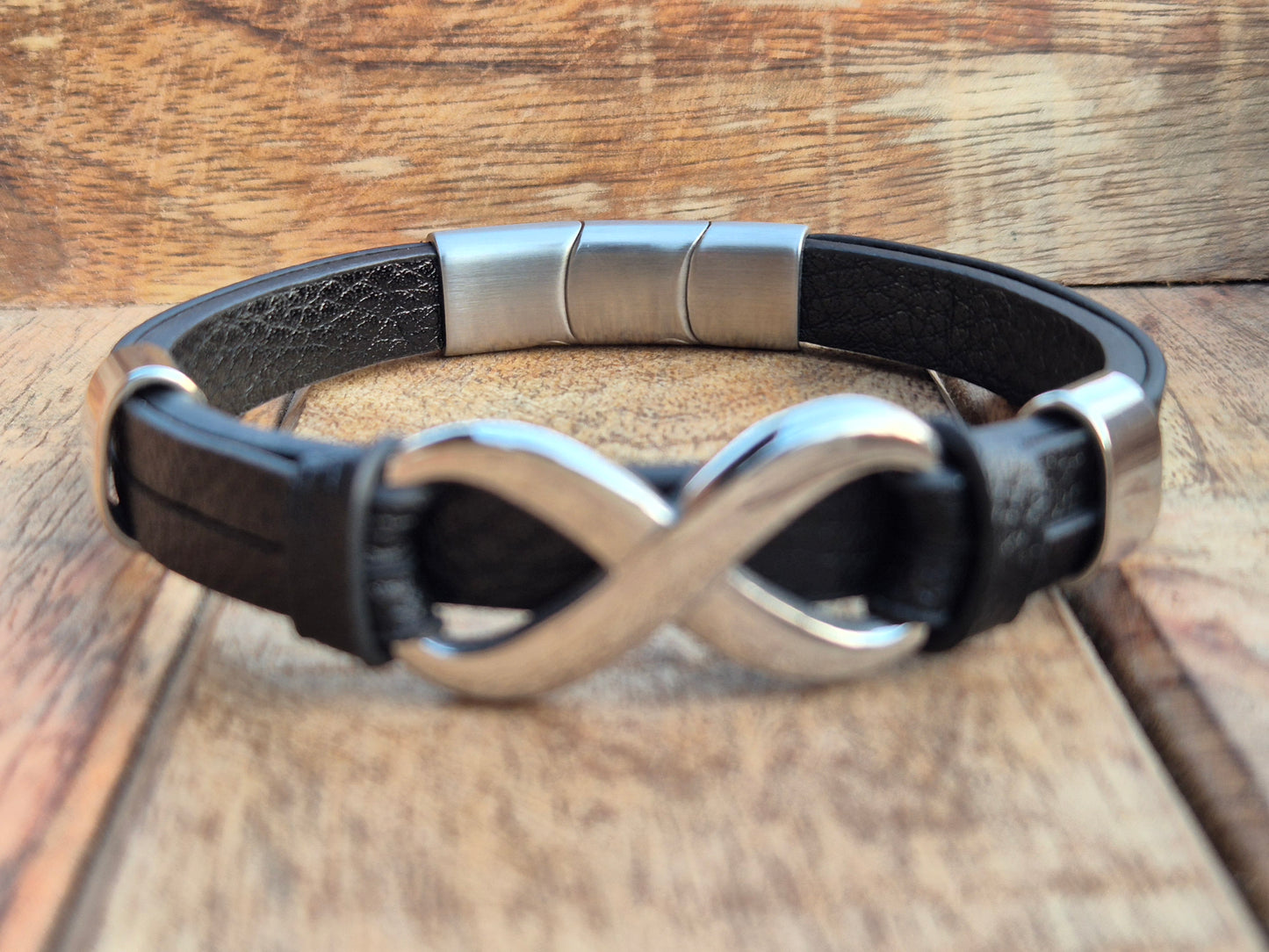Lederarmband mit Verlängerungsglied Infinity