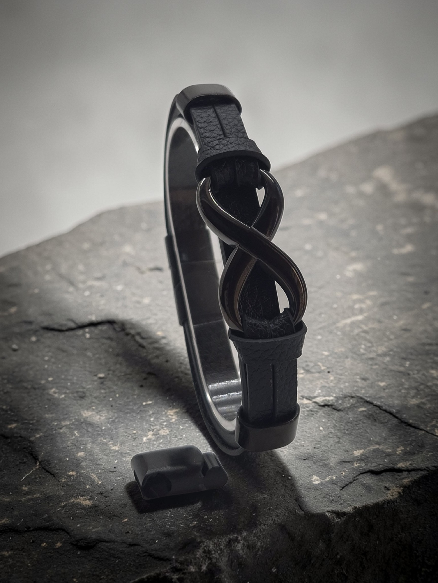 Lederarmband mit Verlängerungsglied Infinity in Schwarz-Silber-Braun-Blau