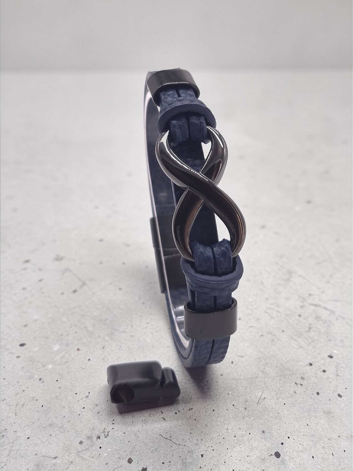 Lederarmband mit Verlängerungsglied Infinity in Schwarz-Silber-Braun-Blau