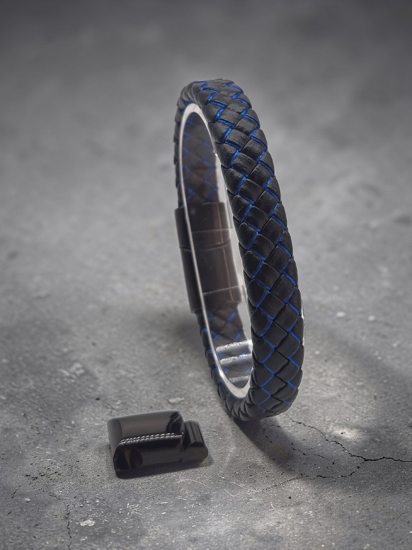 Lederarmband mit Verlängerungsglied Ragnar in Schwarz-Braun-Blau/Schwarz