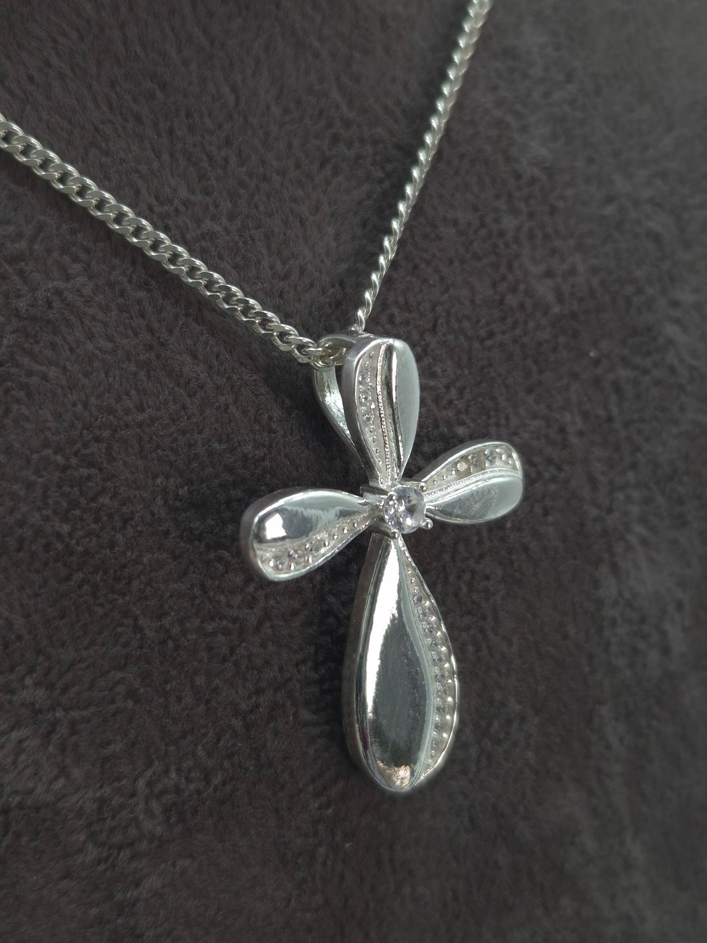 Silber Panzerkette oder Venezianerkette 925 geschwungenes Kreuz
