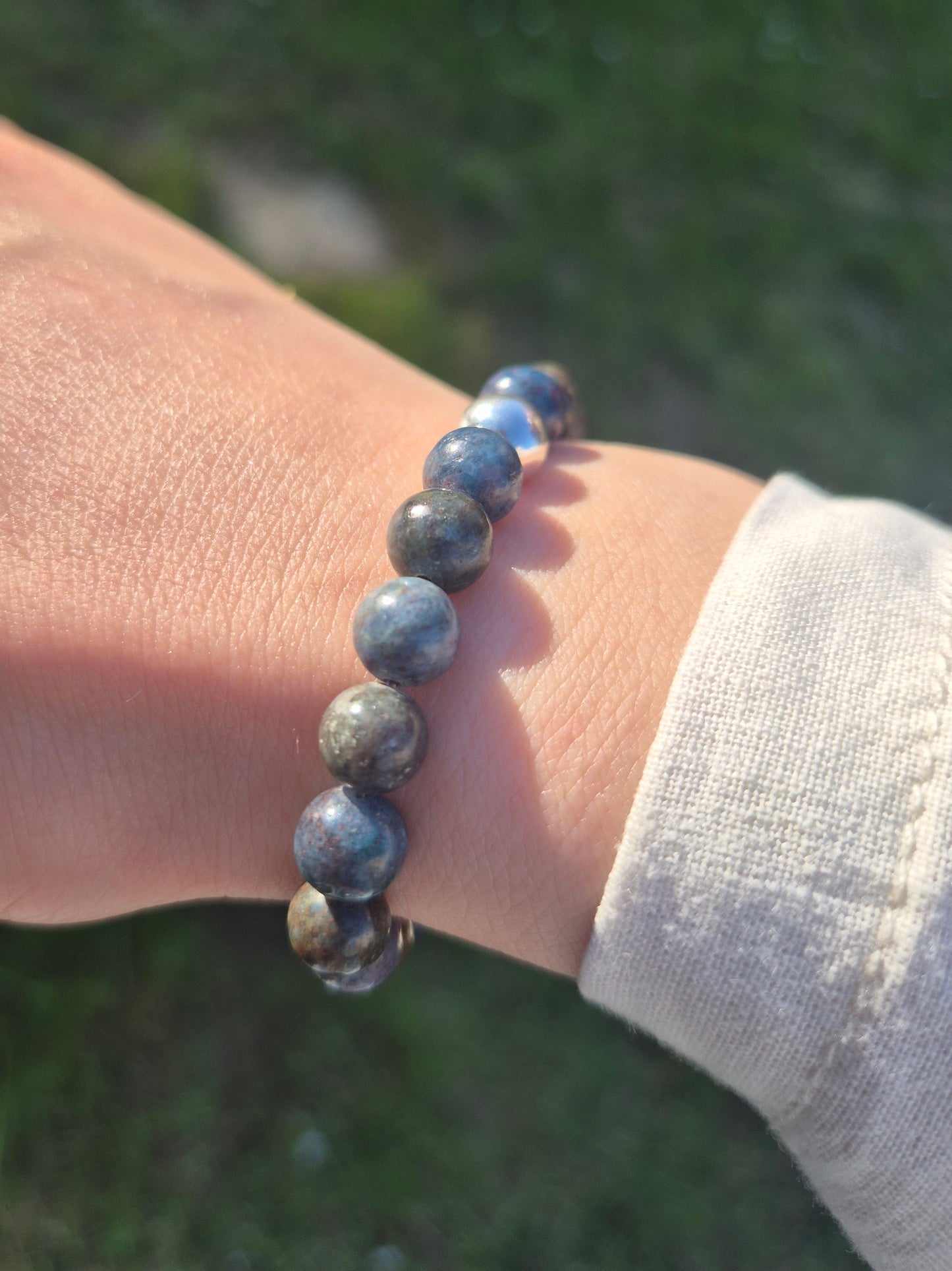 Nahle® 8mm Natürlicher Rubin-Saphir Naturstein-Armband 925 Silberperle