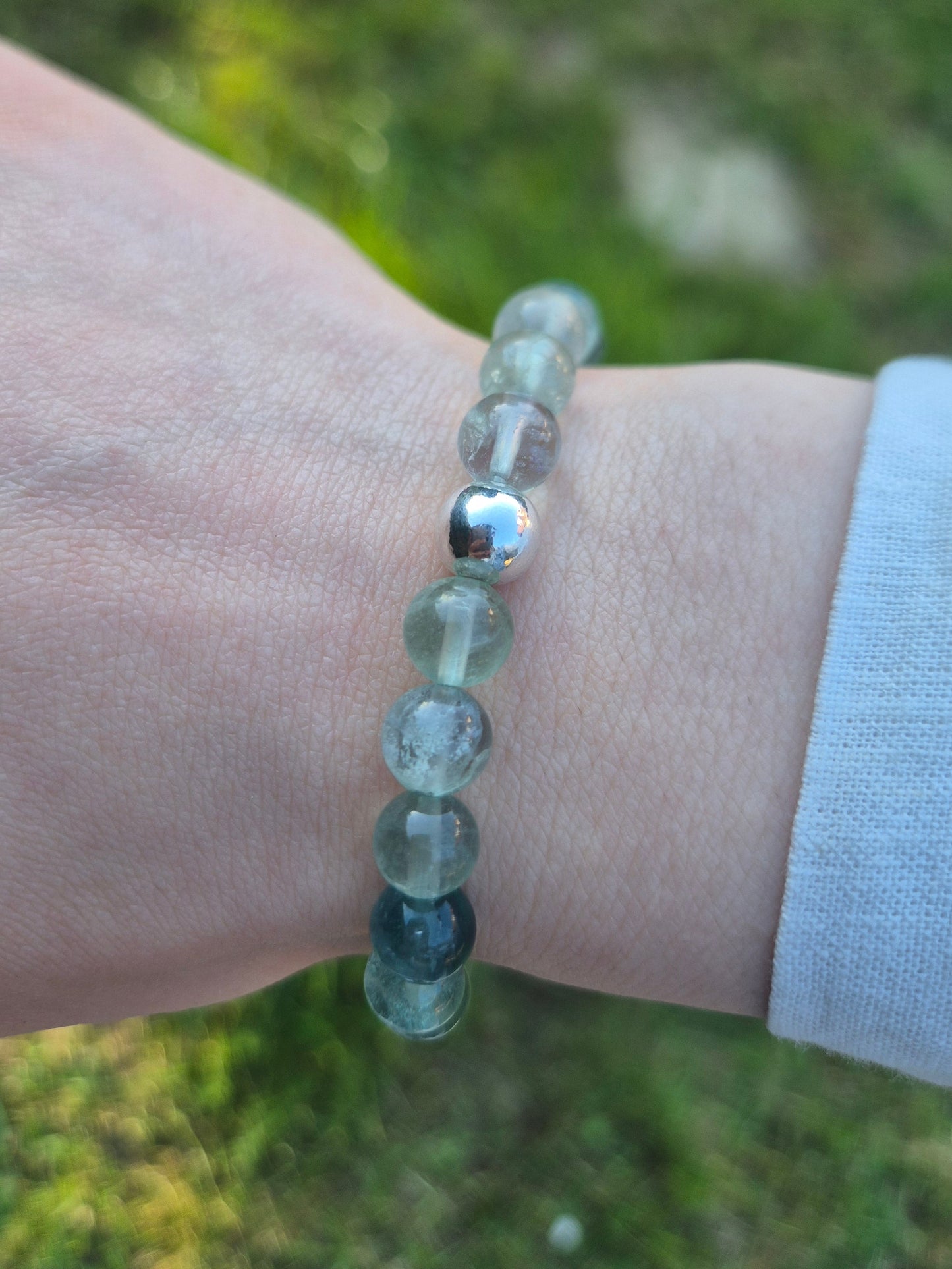 Nahle® 8mm Grüner Fluorit Naturstein-Armband 925 Silberperle