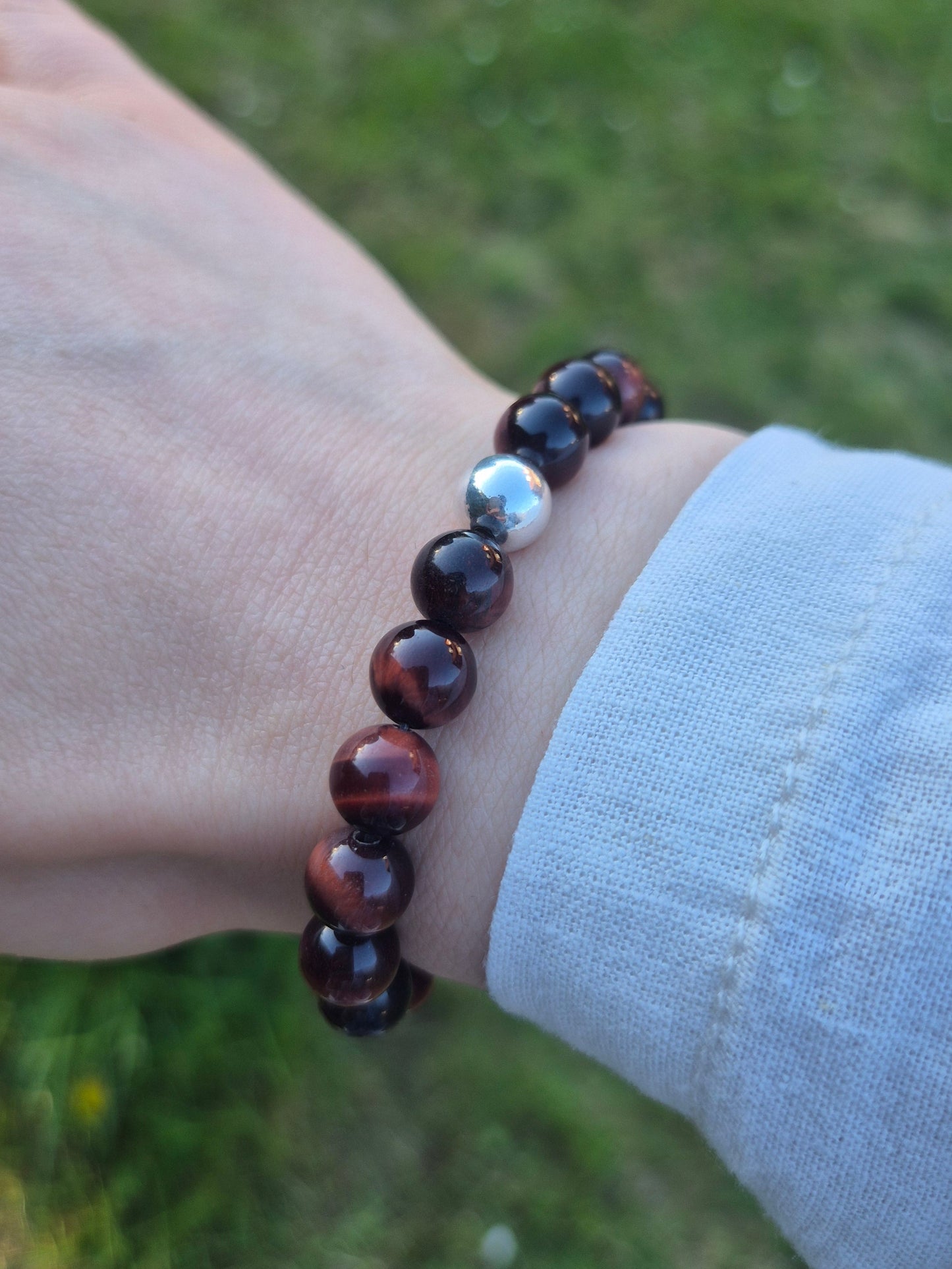 Nahle® 8mm Roter Tigerauge Naturstein-Armband 925 Silberperle